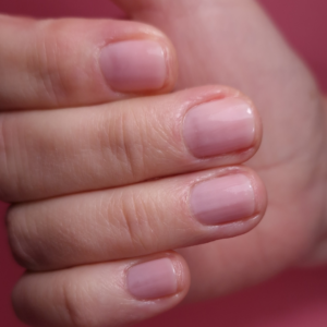 Maniküre mit Nagellack